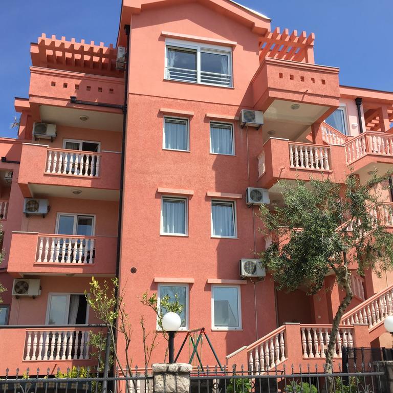 Apartments Mediteran Ούλτσιν Εξωτερικό φωτογραφία