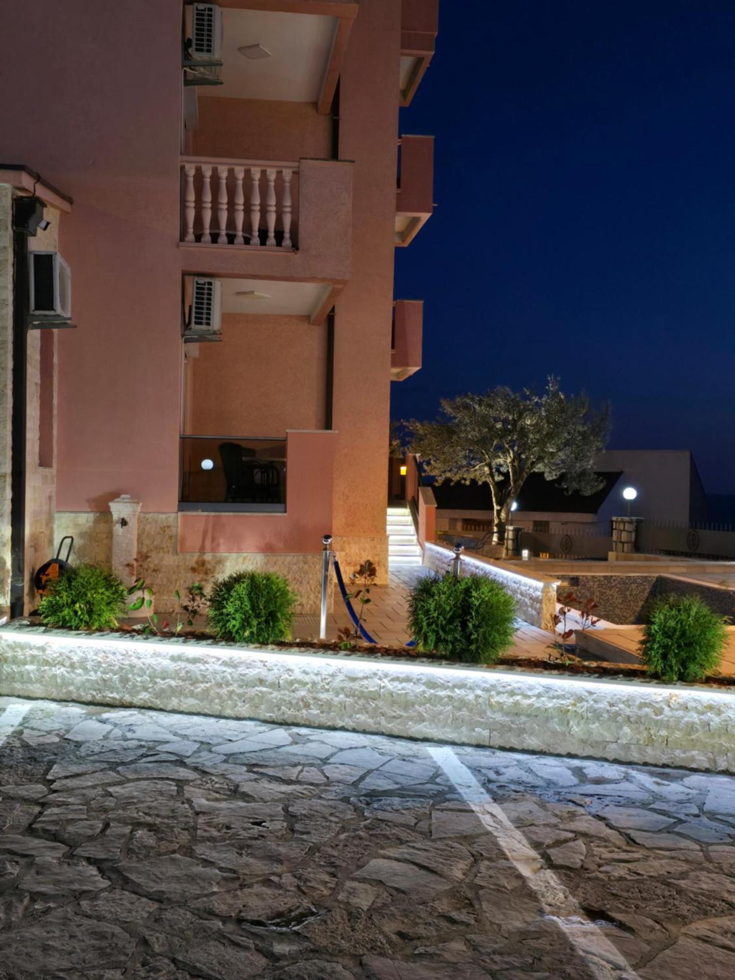 Apartments Mediteran Ούλτσιν Εξωτερικό φωτογραφία